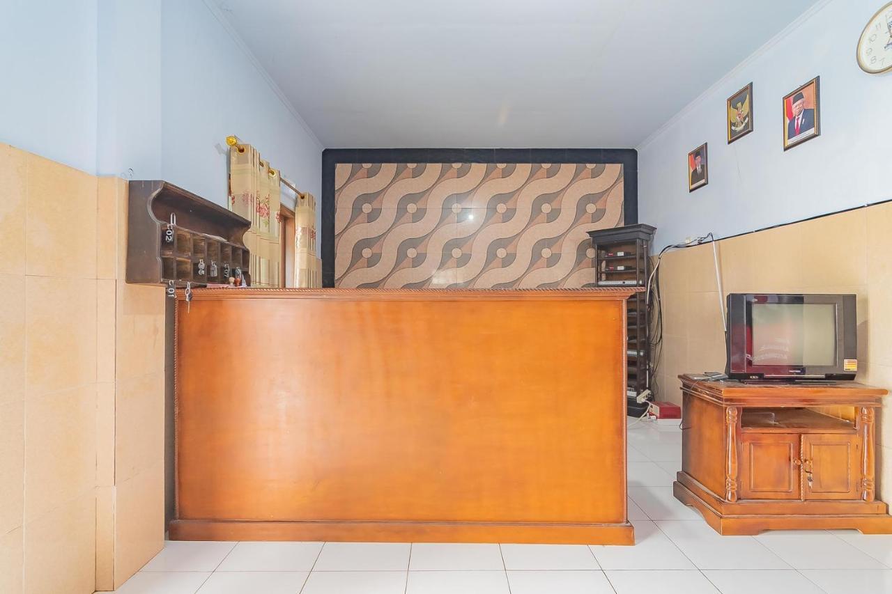 Reddoorz Syariah @ Tambak Mekar Street Subang Hotel Djalantjagak Ngoại thất bức ảnh